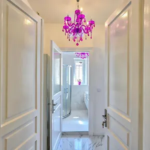  Apartment Collins Amethyst Center
